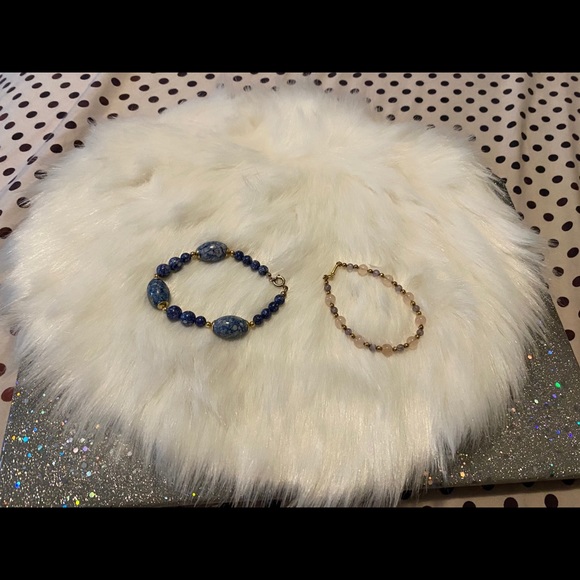 Necklaces and bracelets - Picture 6 of 12